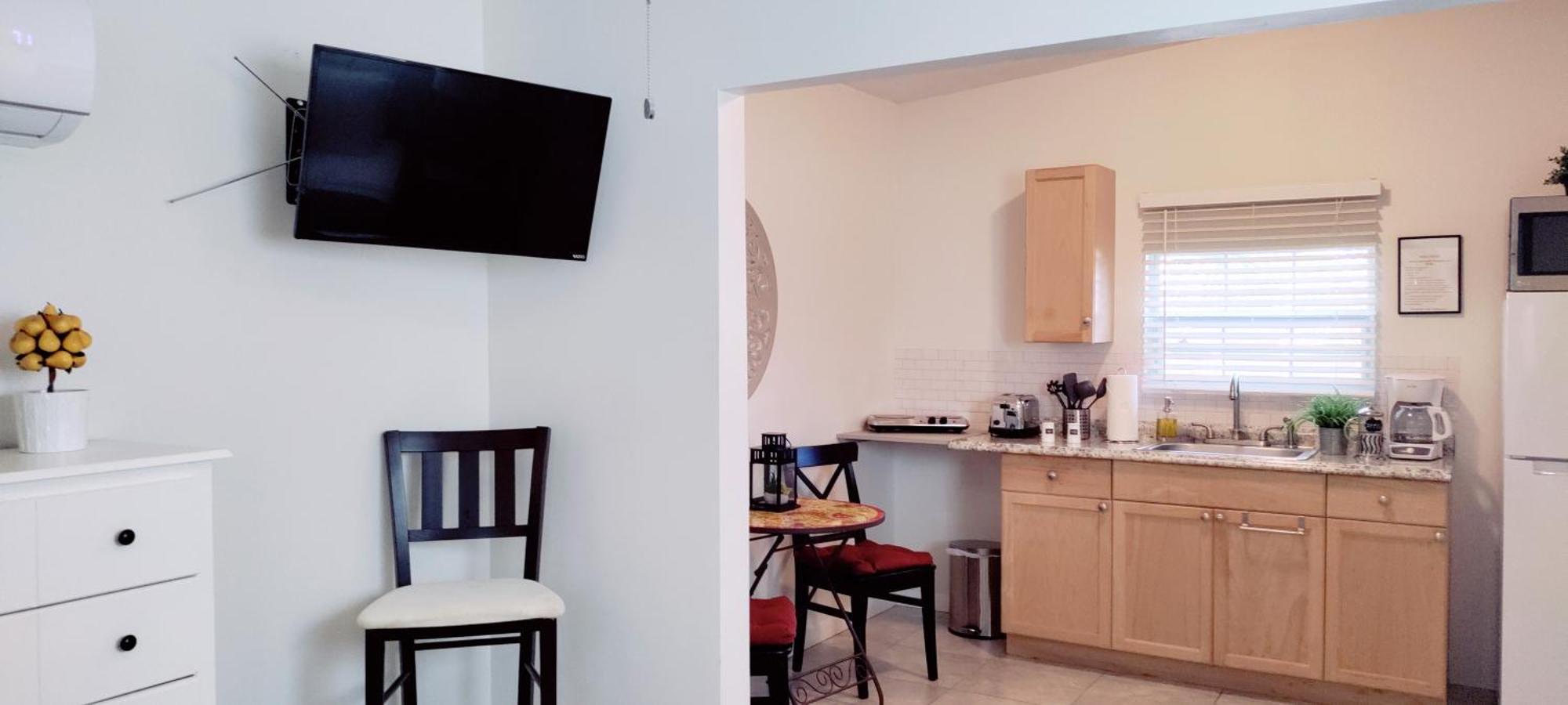 Loft Close To Downtown, Raymond James Stadium, Airport And Many More Places Tampa Exterior photo
