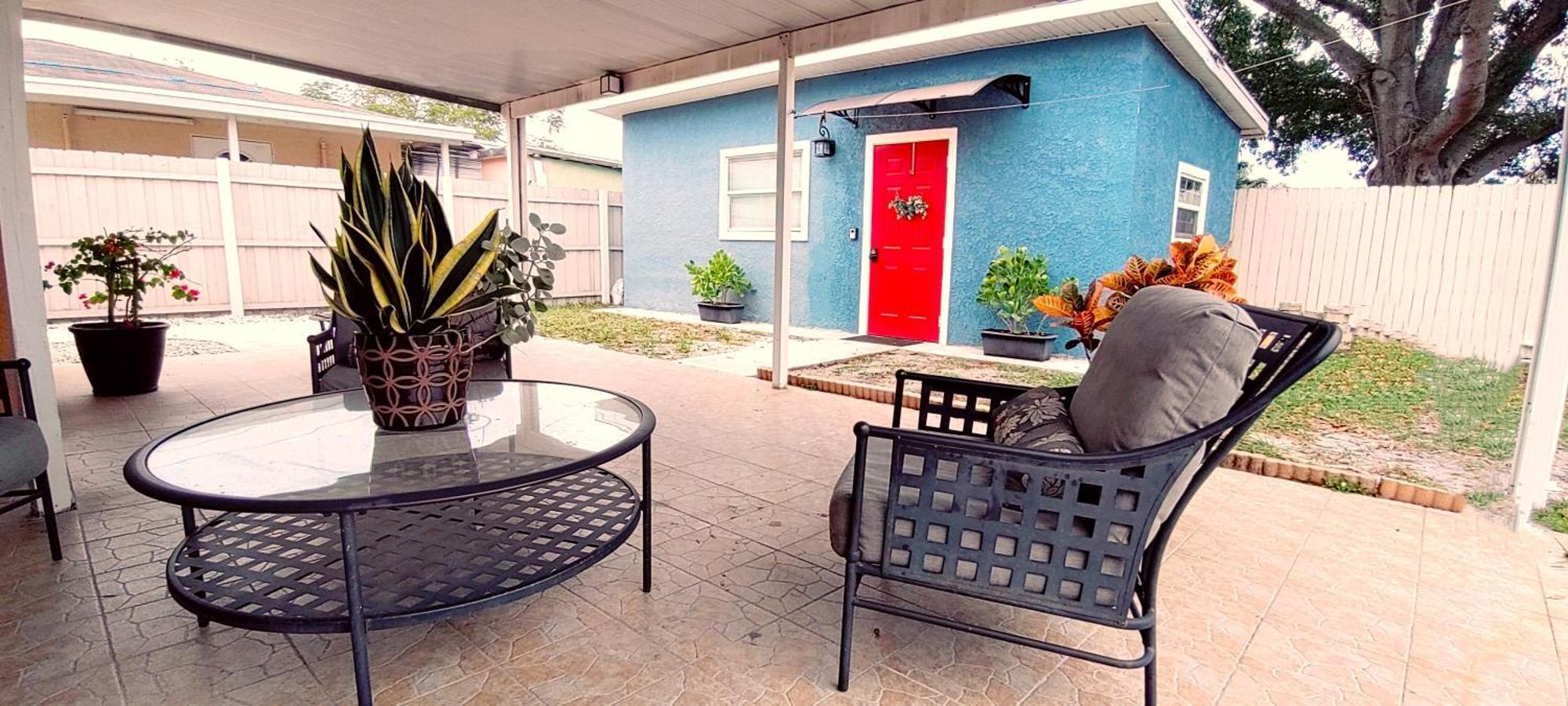 Loft Close To Downtown, Raymond James Stadium, Airport And Many More Places Tampa Exterior photo